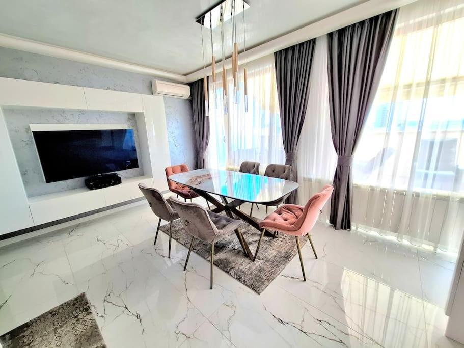 Spacious Prestige Penthouse Varna Exterior photo