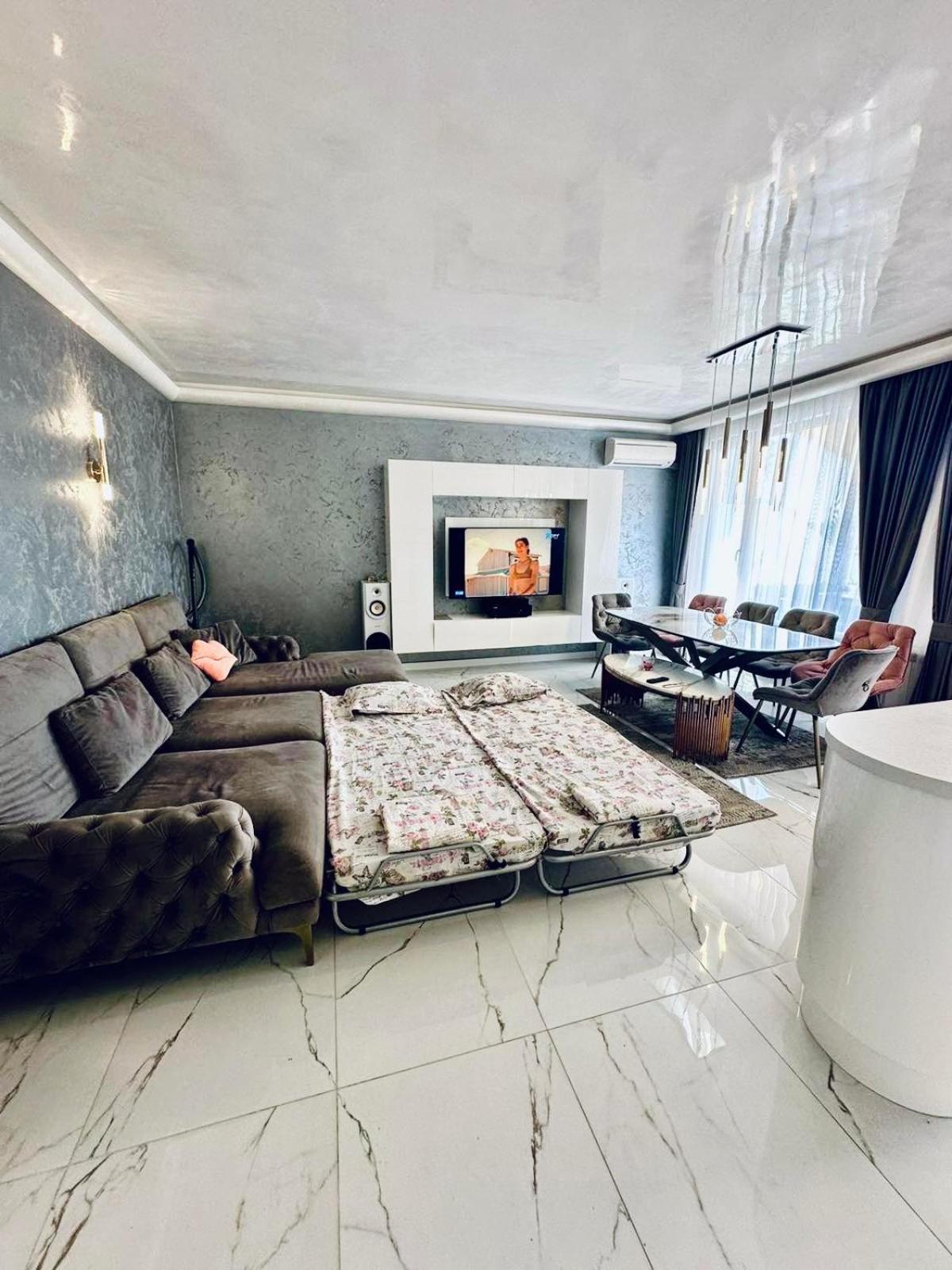 Spacious Prestige Penthouse Varna Exterior photo
